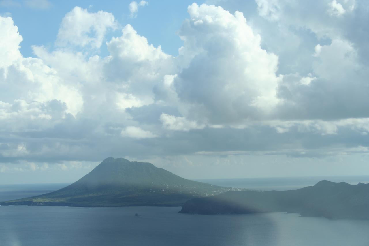 Statia Lodge Ораньестад Экстерьер фото